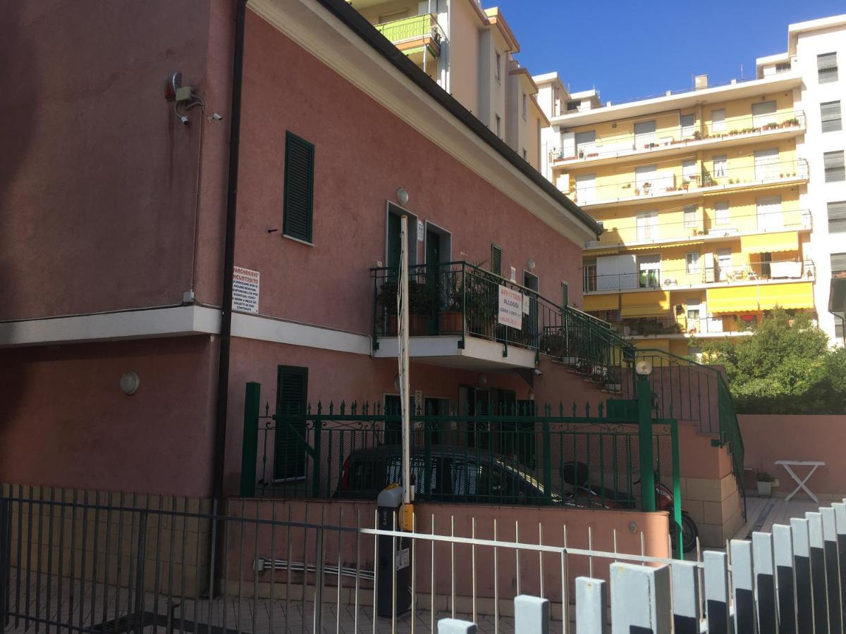 Villamareblu * Ventimiglia